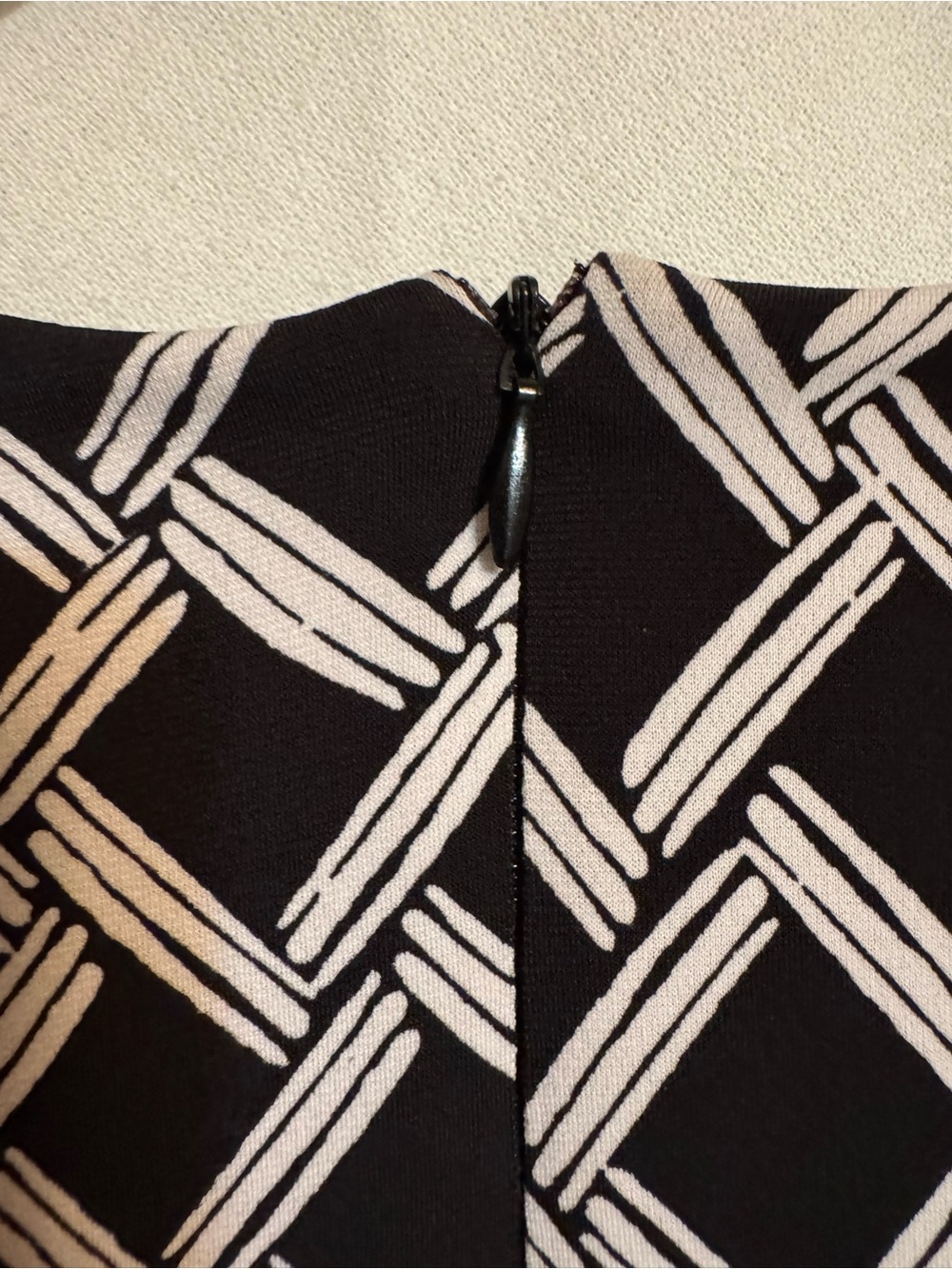 Black & White Geometric Sleeveless Jumpsuit NWT - Picture 12 of 15